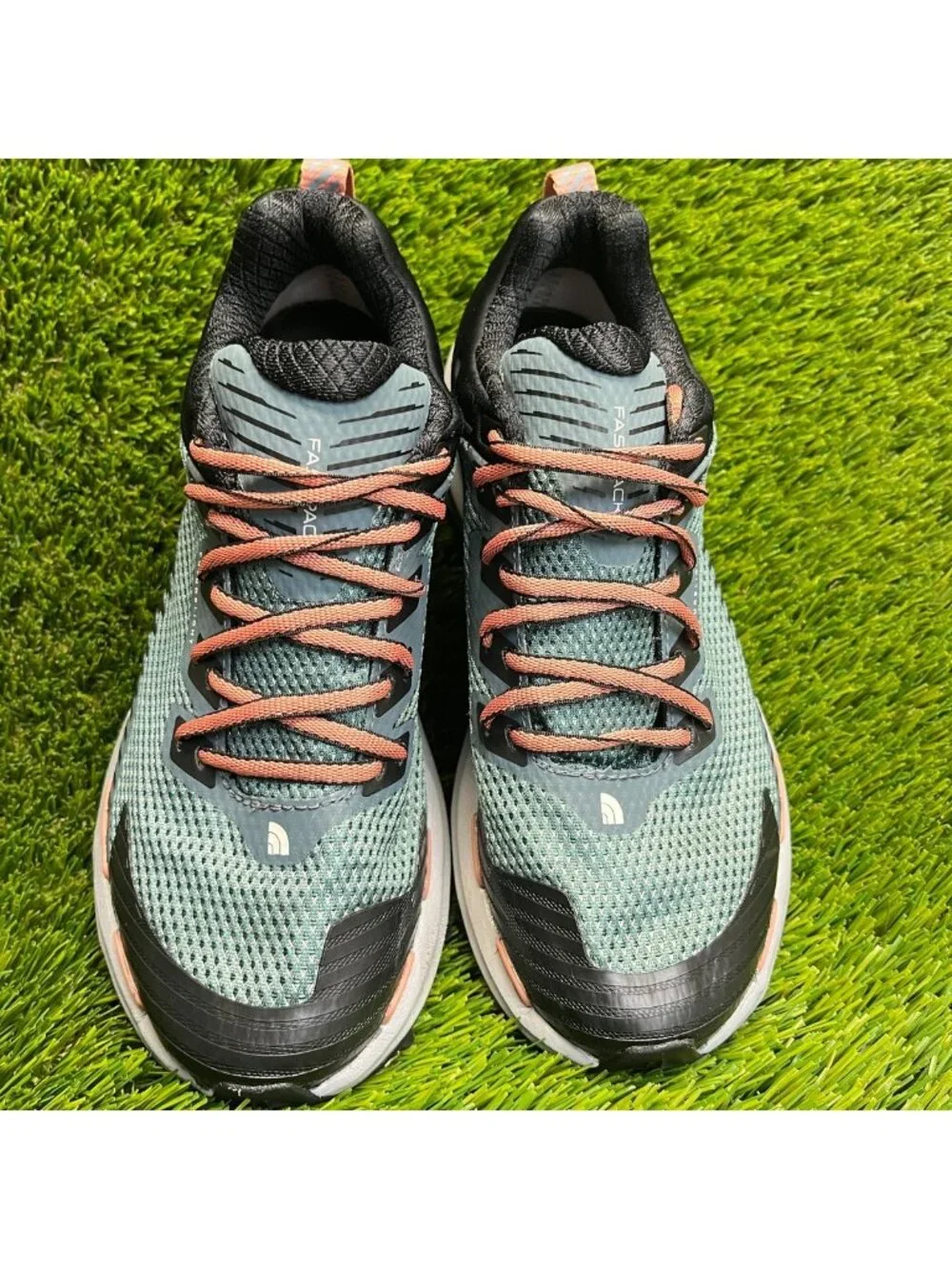 The North Face Vectiv Fastpack Womens Size 7 Green Trail Hiking Shoes Sneakers
